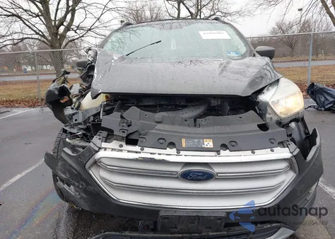 2018 Ford Escape Se z USA, uszkodzony, nr VIN 1FMCU9GD1JUB01598